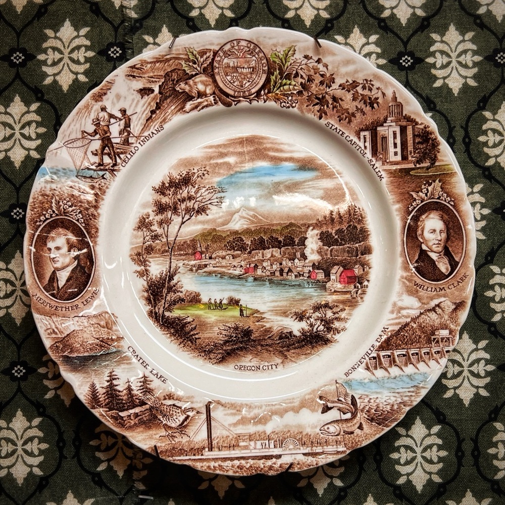 Vintage 1950 Johnson Brothers, ‘The Oregon Plate’ Meir & Frank Co. 10 3/4”